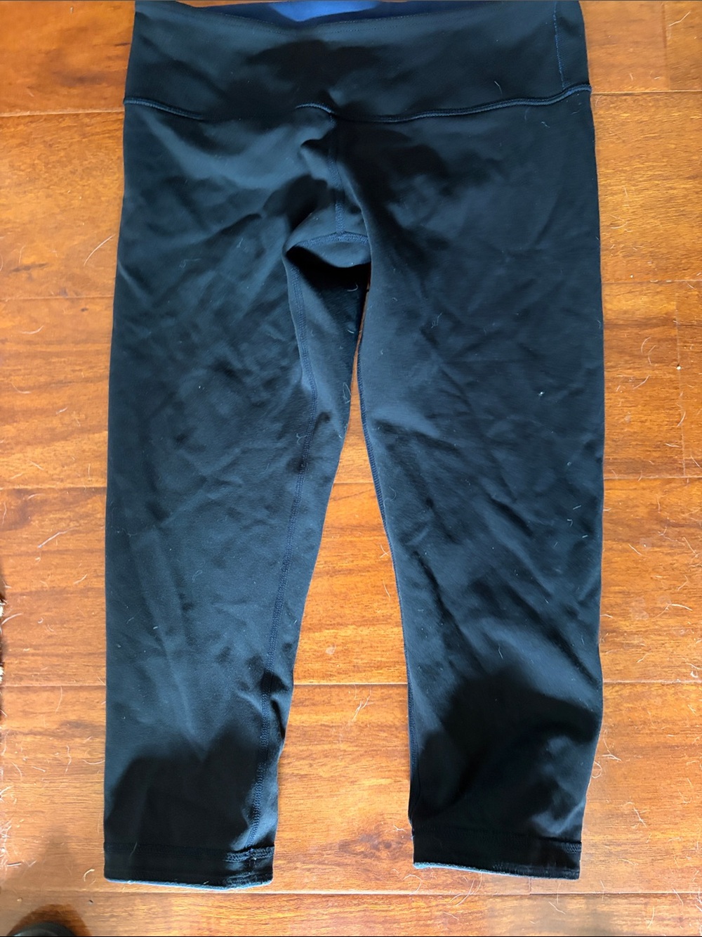 Lululemon Reversible Cropped Athletic Leggings